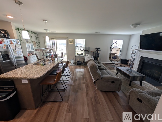 807 North Desert Orchard Lane 3 Beds Single Family Home for Rent - Photo gallery 5