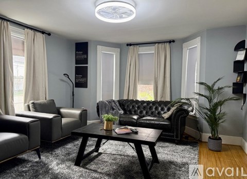 43 Jefferson St 2 Beds Apartment for Rent