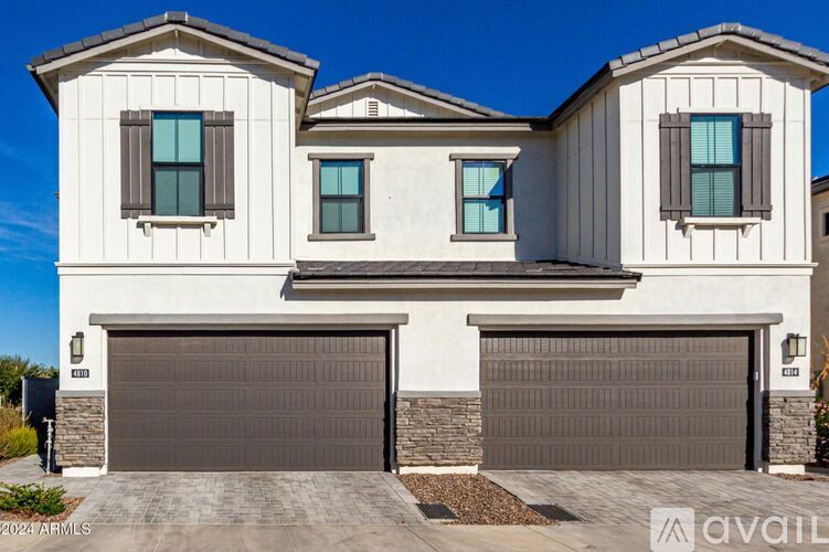 4810 East Helena Drive 3 Beds Townhouse for Rent - Photo gallery 3