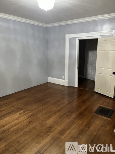 16 Abbott Place 7 Beds Single Family Home for Rent - Photo gallery 2