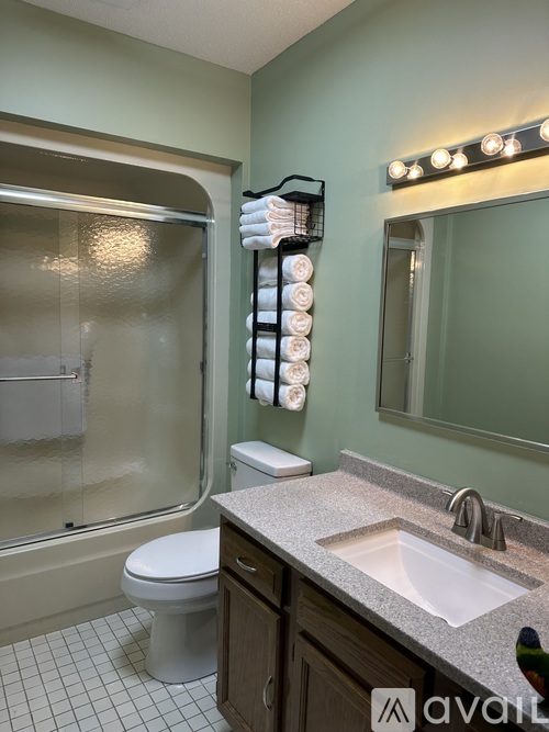51 Charles St 3 Beds Single Family Home for Rent - Photo gallery 3