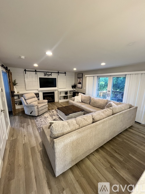 8303 Old Harbor 3 Beds Single Family Home for Rent - Photo gallery 3
