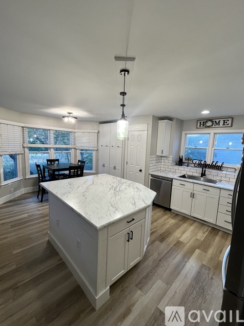 8303 Old Harbor 3 Beds Single Family Home for Rent - Photo gallery 4