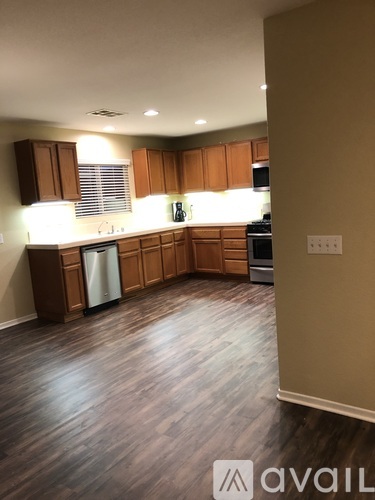 33759 Petunia St 5 Beds Single Family Home for Rent - Photo gallery 2