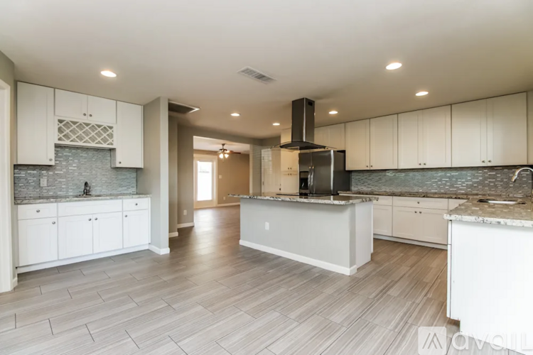 1026 E Frost Dr 4 Beds Single Family Home for Rent - Photo gallery 3