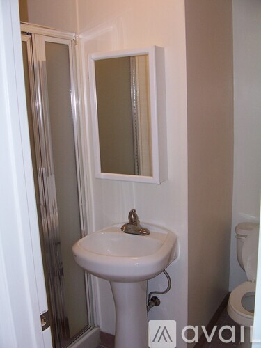 20200 Sherman Way Studio Apartment for Rent - Photo gallery 5