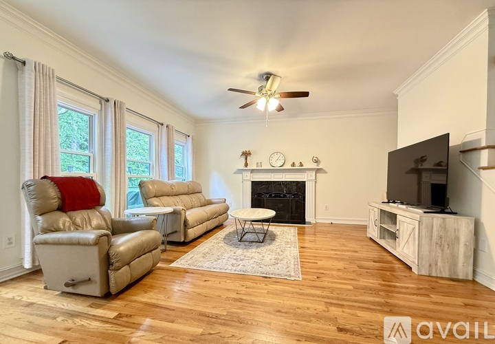 3725 Upland Drive 4 Beds Single Family Home for Rent - Photo gallery 3