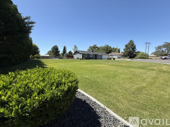 1108 South Kellogg Street 3 Beds Single Family Home for Rent - Photo gallery 2