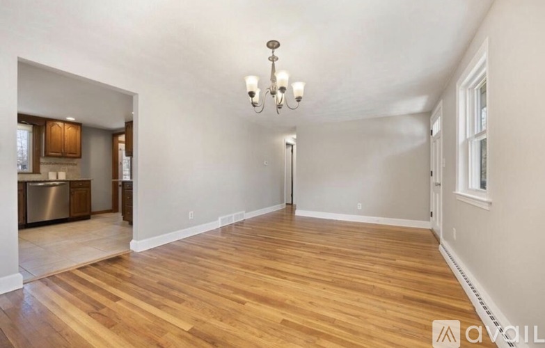 25 Brown Street 3 Beds Single Family Home for Rent - Photo gallery 4