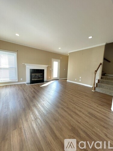 1463 Oxford Pl 3 Beds Single Family Home for Rent - Photo gallery 3