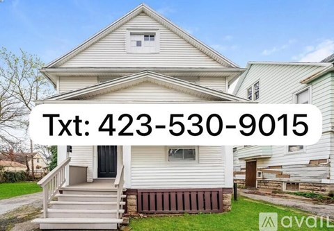 176 Roycroft Dr 3 Beds Apartment for Rent