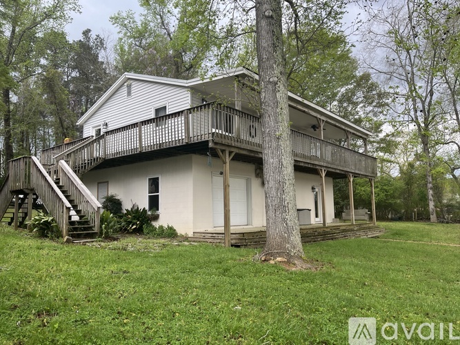 681 Shangri-la Drive 4 Beds Single Family Home for Rent - Photo gallery 1