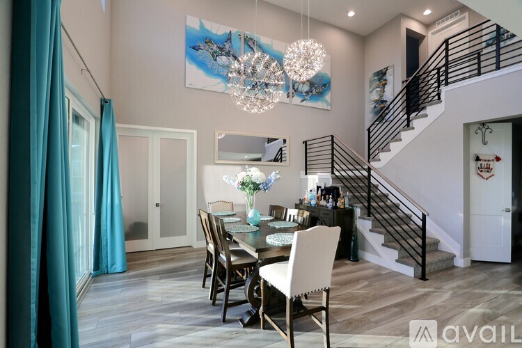 1512 Stablecross Dr 5 Beds Single Family Home for Rent - Photo gallery 2