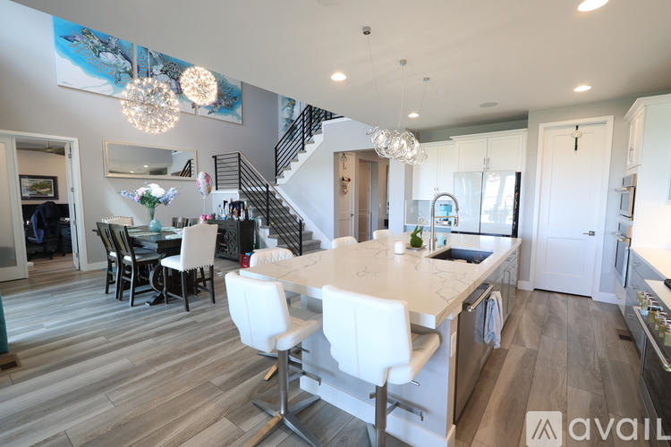 1512 Stablecross Dr 5 Beds Single Family Home for Rent - Photo gallery 4