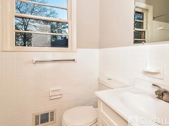 1741 Springfield Ave 3 Beds Single Family Home for Rent - Photo gallery 2