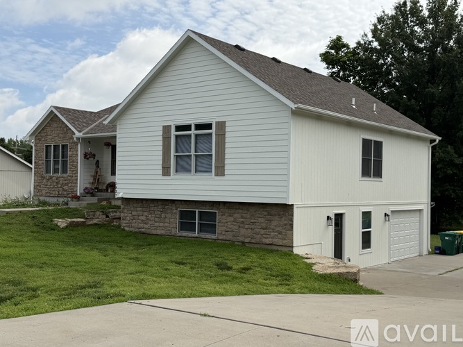 3837 North 123rd Terrace 3 Beds Single Family Home for Rent - Photo gallery 2