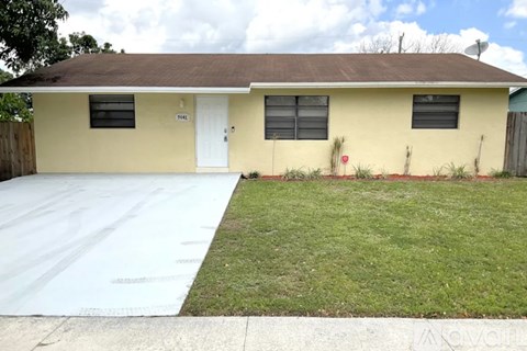 7442 Douglas St 3 Beds Apartment for Rent