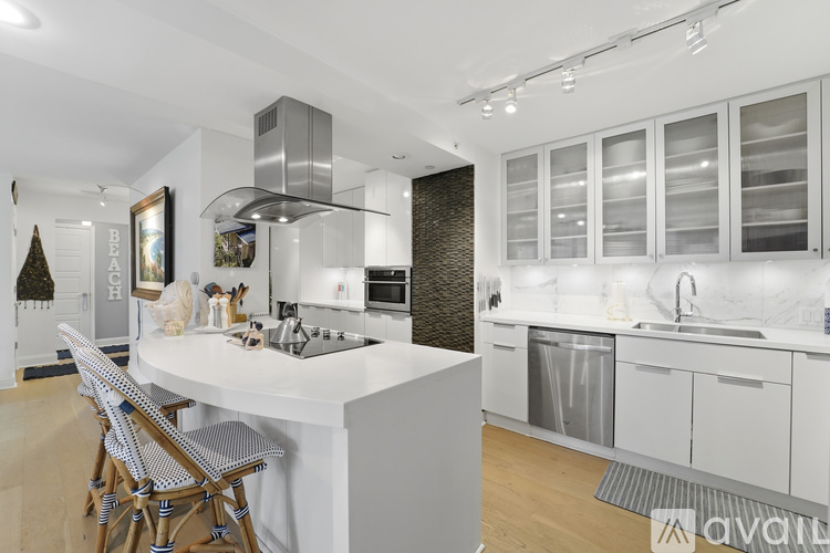 2020 Walnut Street 2 Beds Condo for Rent - Photo gallery 2