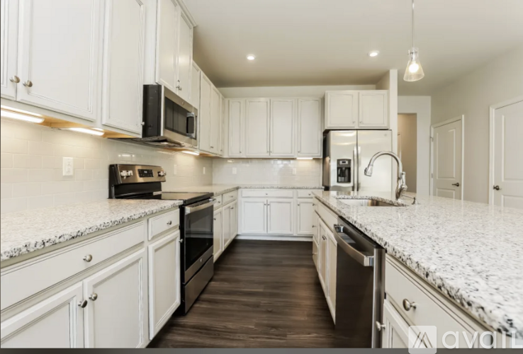 451 Killarney Park 3 Beds Single Family Home for Rent - Photo gallery 3