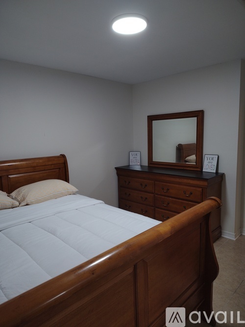 Williamsburg Dr. Room 1 3 Beds Single Family Home for Rent - Photo gallery 2