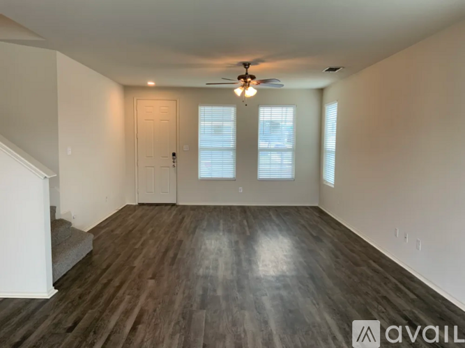 2821 Englefield Grn 3 Beds Single Family Home for Rent - Photo gallery 3