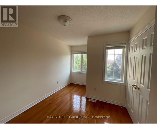 118 GABLE AVENUE 5 Beds House for Rent - Photo gallery 1