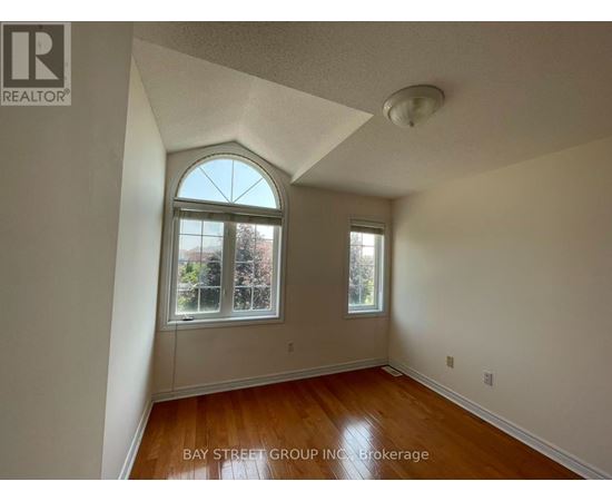 118 GABLE AVENUE 5 Beds House for Rent - Photo gallery 2