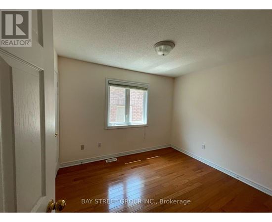 118 GABLE AVENUE 5 Beds House for Rent - Photo gallery 4