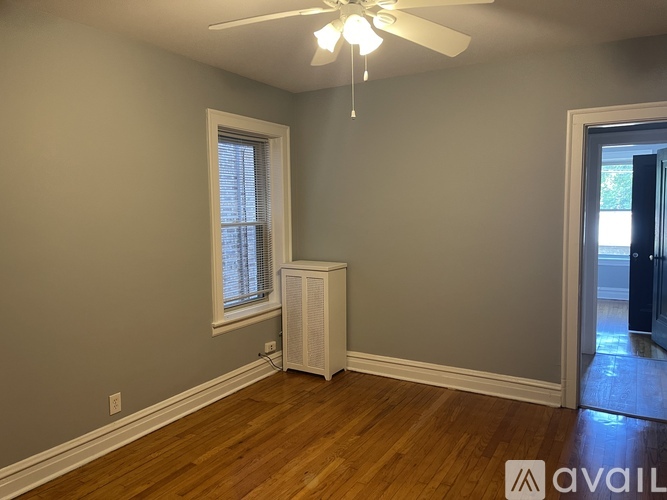 723 Dobson Street 3 Beds Apartment for Rent - Photo gallery 3