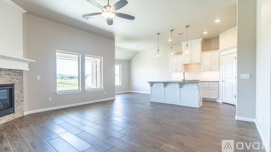 9113 Northwest 123rd Street 3 Beds Single Family Home for Rent - Photo gallery 4
