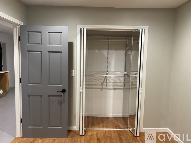 1814 West 17th Street 2 Beds Apartment for Rent - Photo gallery 2