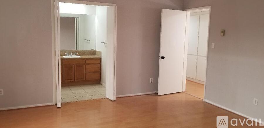 819 North 1st Street 4 Beds Apartment for Rent - Photo gallery 5