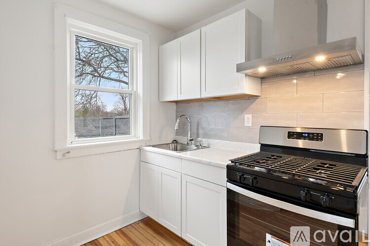 127 Maple Avenue 1 Apartment for Rent - Photo gallery 2