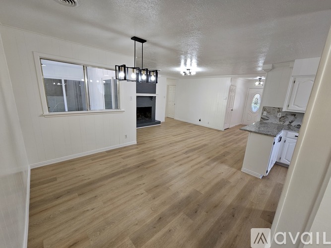 801 Kings Row 3 Beds Single Family Home for Rent - Photo gallery 4