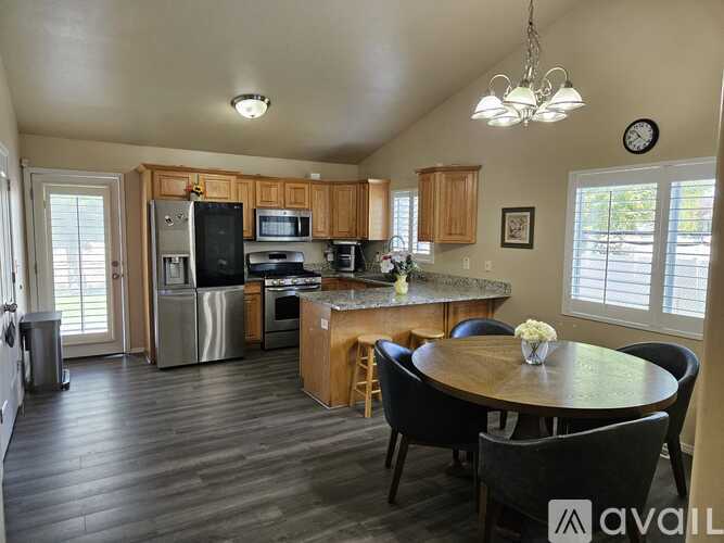 1879 Colony Pointe Drive 6 Beds Single Family Home for Rent - Photo gallery 2