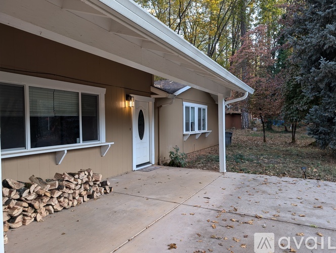 16585 Leafwood Ct 3 Beds Single Family Home for Rent - Photo gallery 2