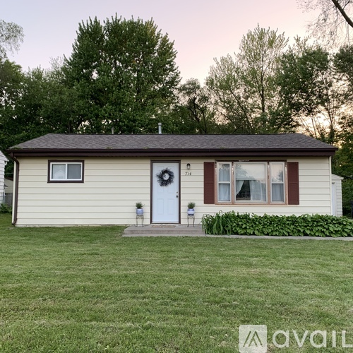 714 5th Ave 2 Beds Single Family Home for Rent - Photo gallery 1