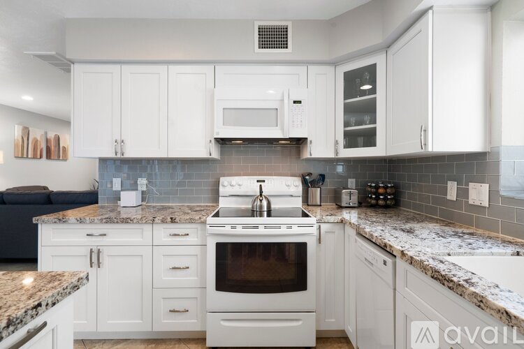 8578 E Indian School Rd 2 Beds Townhouse for Rent - Photo gallery 4