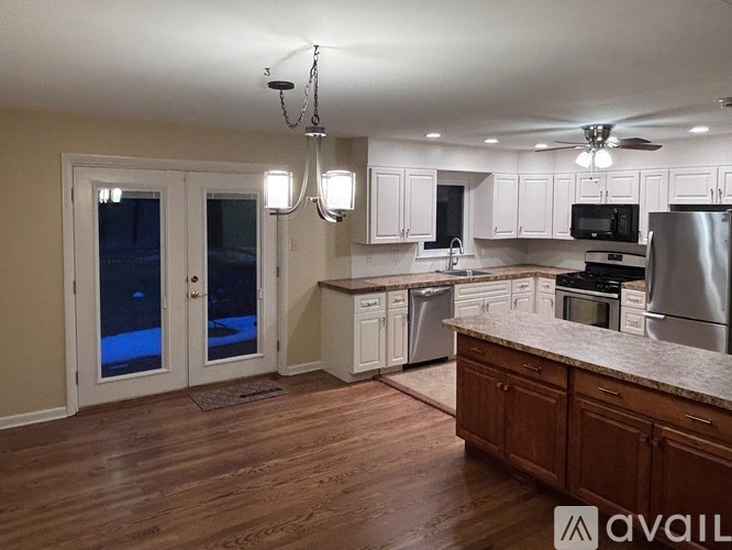 18 Birchwood Road 3 Beds Single Family Home for Rent - Photo gallery 5