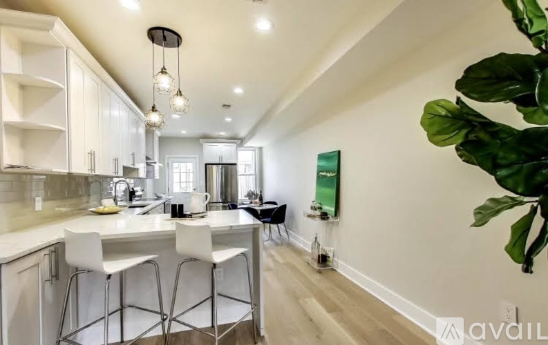 226 12th Place NE 3 Beds Single Family Home for Rent - Photo gallery 5