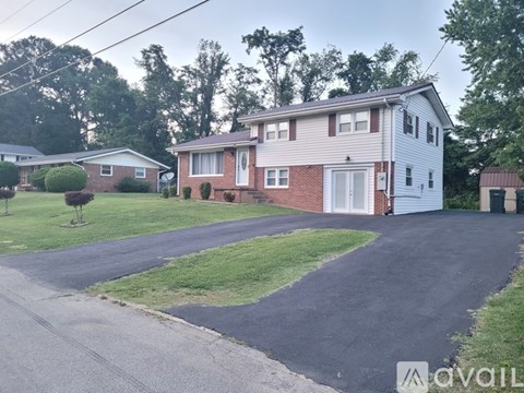 111 Mayor Ave 3 Beds Apartment for Rent