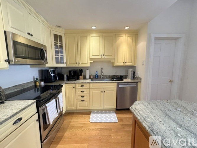 33 Sleeper St 2 Beds Apartment for Rent - Photo gallery 4