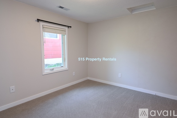 516 West Summit Street 3 Beds Single Family Home for Rent - Photo gallery 2