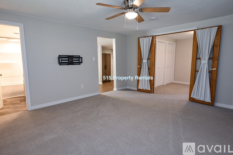 516 West Summit Street 3 Beds Single Family Home for Rent - Photo gallery 3