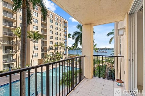 1801 North Flagler Drive 2 Beds Apartment for Rent