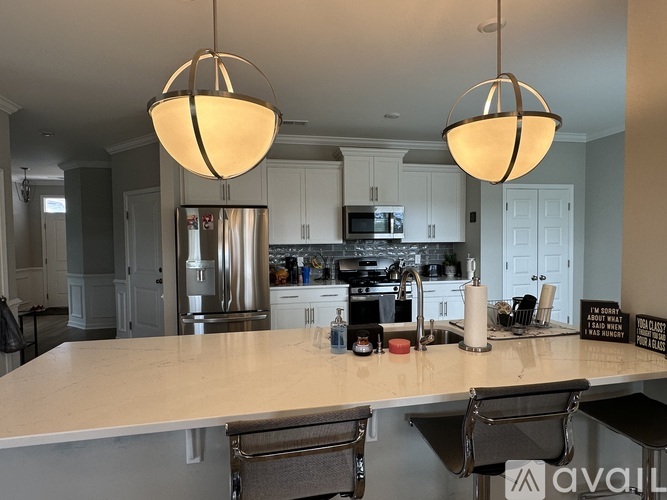588 Ludlow Lane 3 Beds Single Family Home for Rent - Photo gallery 5