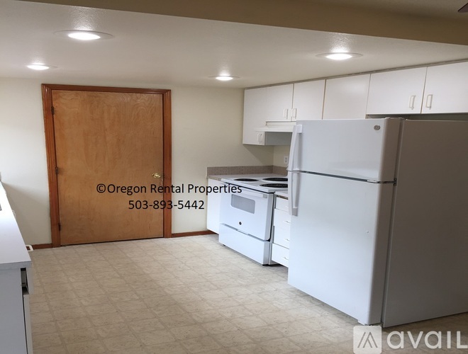 8108 SE Knight St 3 Beds Single Family Home for Rent - Photo gallery 2