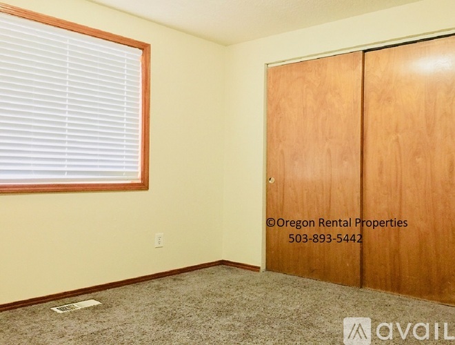 8108 SE Knight St 3 Beds Single Family Home for Rent - Photo gallery 5