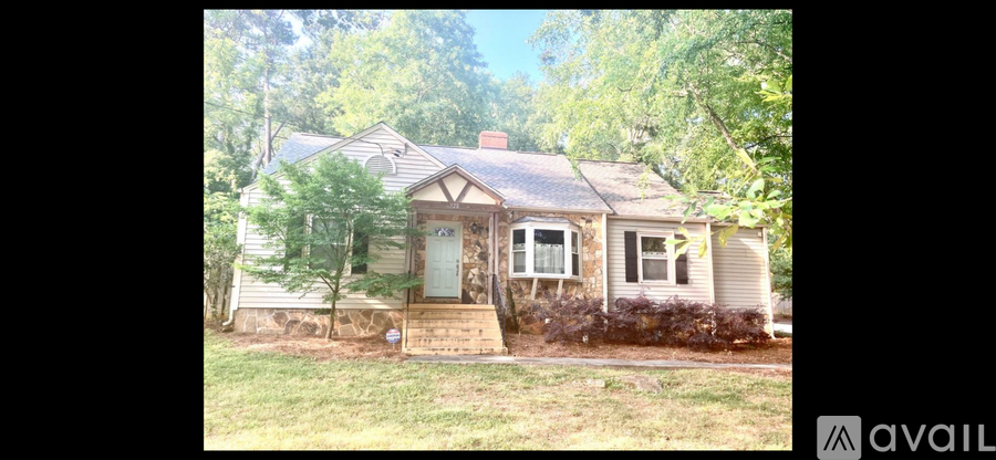 928 Lindbergh Drive NE 4 Beds Single Family Home for Rent - Photo gallery 1