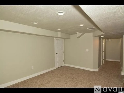 1795 Gundersen Lane South 5 Beds Apartment for Rent
